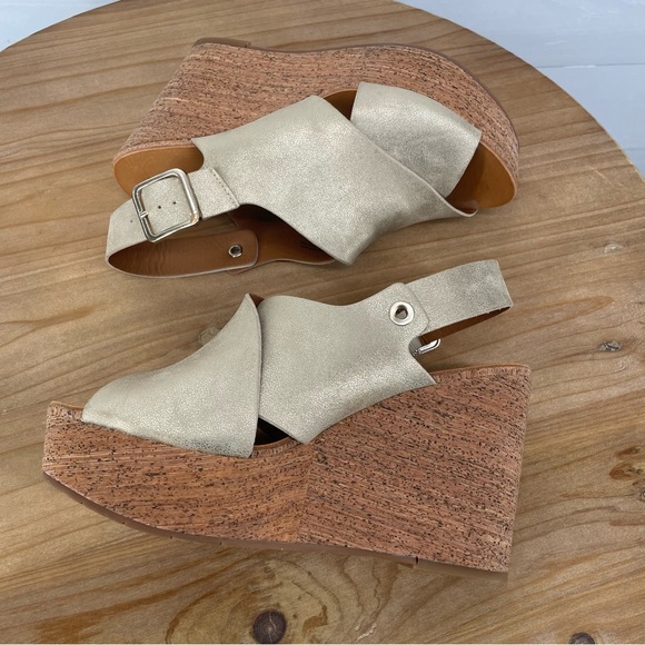 BC Born in California Vegan Sandals Size 7 - Picture 10 of 11